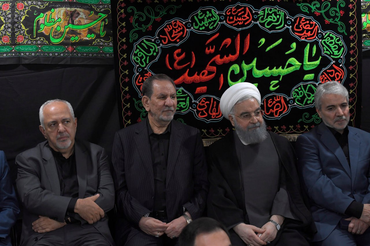 مراسم عزاداری محرم در دفتر روحانی با حضور دولت‌مردانش +تصاویر