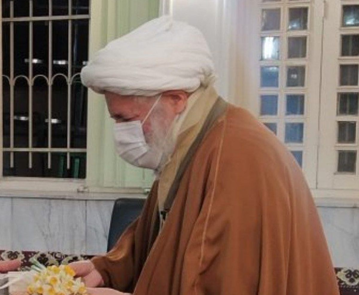 قتل امام جماعت لاهیجان جلو درب منزلش با ۱۵ ضربه چاقو قتل امام جماعت لاهیجان جلو درب منزلش با ۱۵ ضربه چاقو