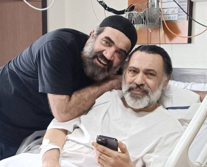 بازیگر مشهور ایرانی از بیمارستان مرخص شد +عکس