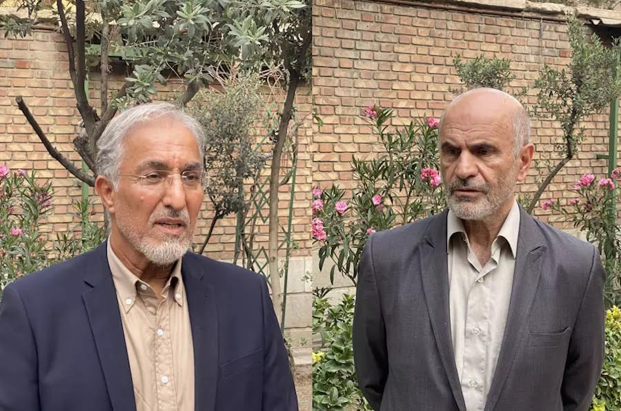 نامه مهم دو اقتصاددان به رئیسجمهور: اعتماد خود را به جوانان آشکار کنید نامه مهم دو اقتصاددان به رئیسجمهور: اعتماد خود را به جوانان آشکار کنید