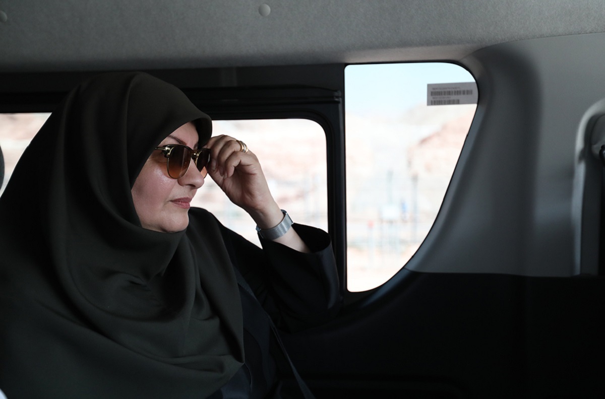 این زن وزیر نفت دولت چهاردهم می‌شود؟/ شاهدایی در ترازی بالاتر از مردان نفتی کشور
