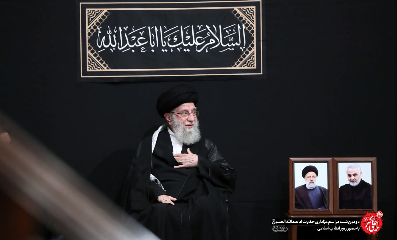 قاب عکس شهید رئیسی و سلیمانی کنار رهبر انقلاب وایرال شد