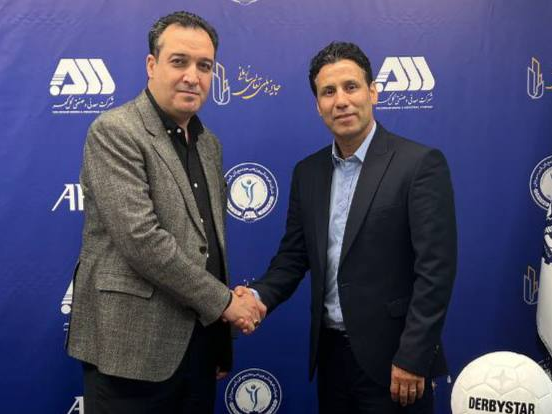 گل‌گهر یک سرمربی پرسپولیسی را استخدام کرد +عکس