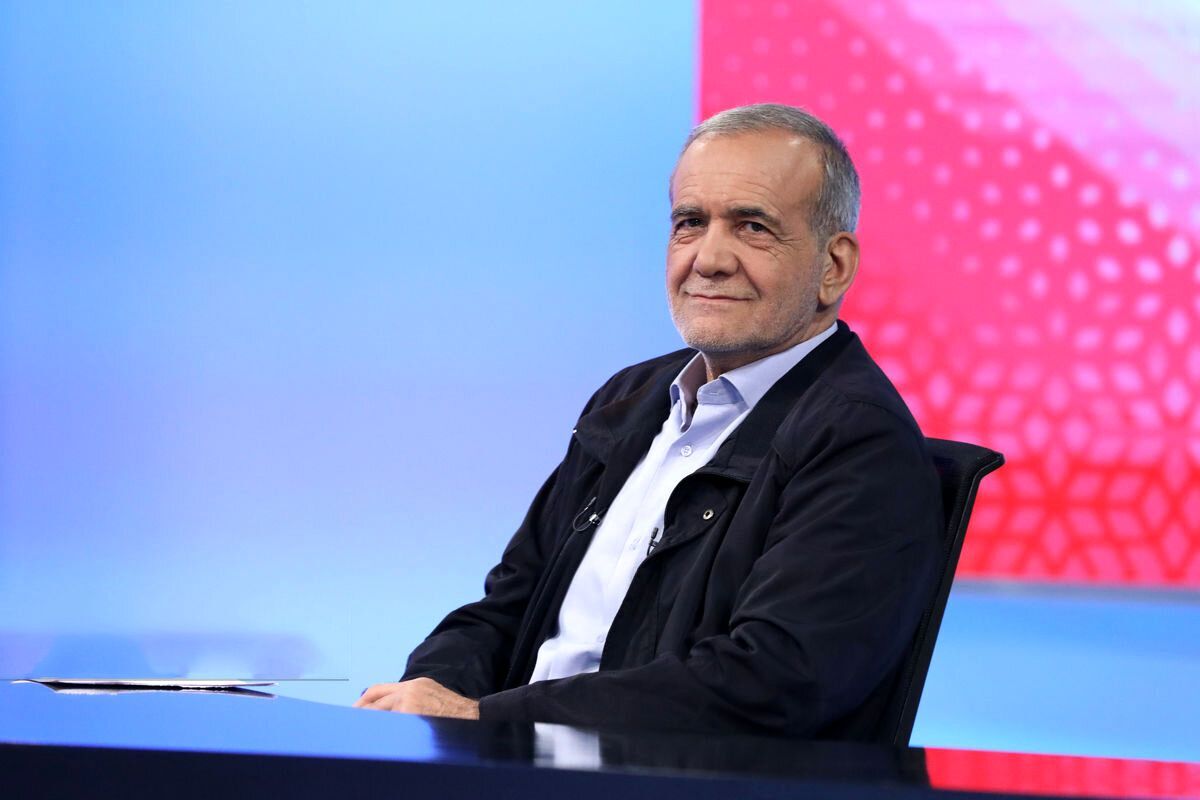 همهچیز درباره جنجال بزرگ در مجلس؛ بالاخره چه کسی مشت خورده است؟ همهچیز درباره جنجال بزرگ در مجلس؛ بالاخره چه کسی مشت خورده است؟