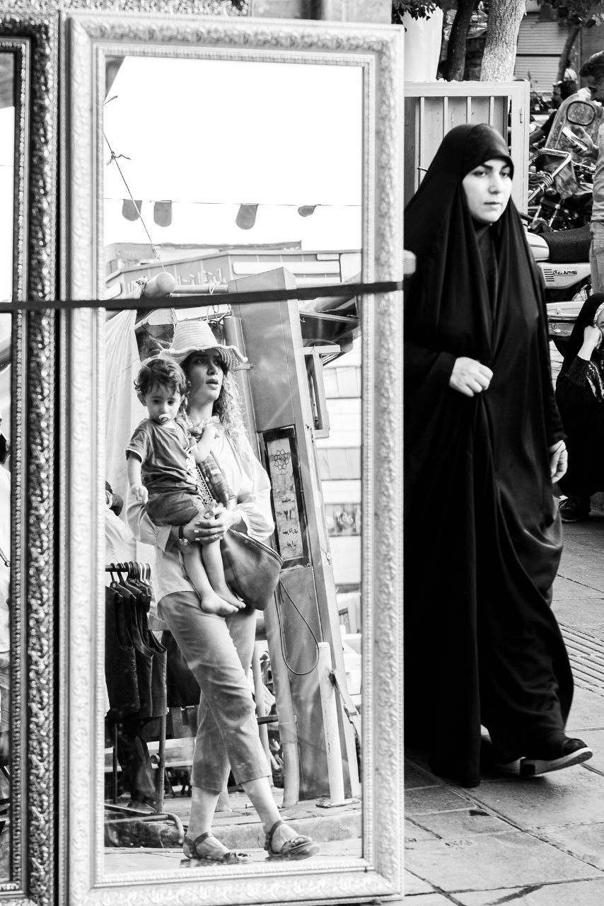جدال دو سبک‌زندگی در تهران را ببینید +عکس