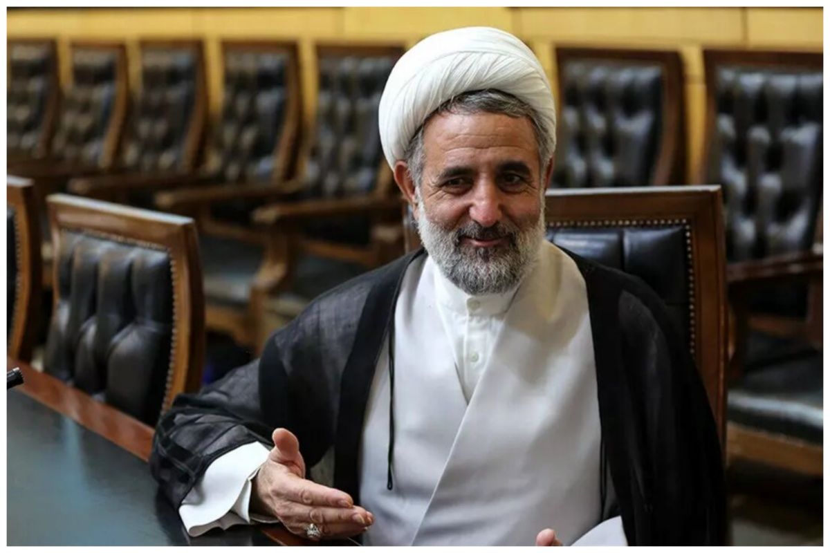 نماینده تندرو مجلس پشت پزشکیان درآمد! نماینده تندرو مجلس پشت پزشکیان درآمد!