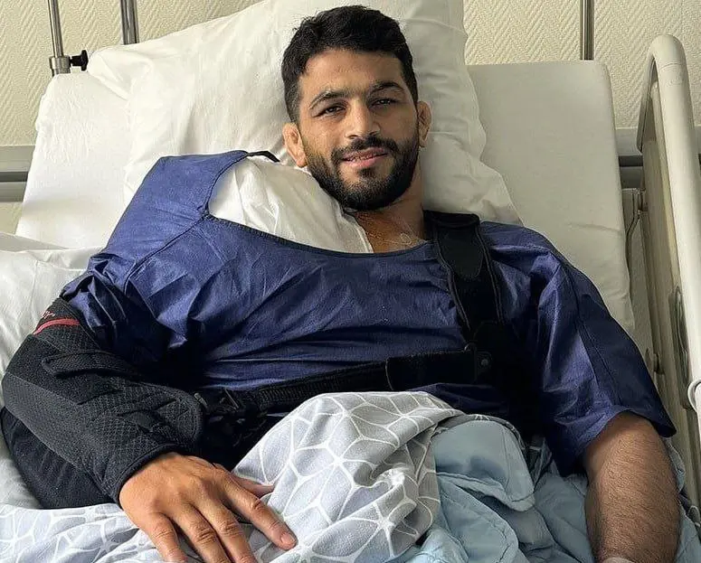۷ ساعت جراحی در فرانسه؛ تصویری باورنکردنی از حسن یزدانی در بیمارستان