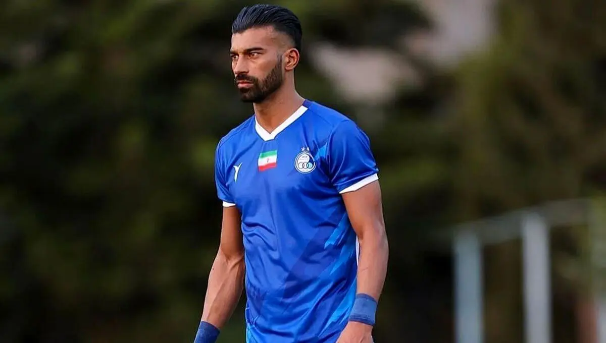 هواداران پرسپولیس به خدمت رضاییان رسیدند! +ویدئو هواداران پرسپولیس به خدمت رضاییان رسیدند! +ویدئو