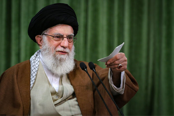 اعتراف رسانههای عبری درباره رهبر انقلاب: «پنهان نمیشود و سخنرانی میکند!» اعتراف رسانههای عبری درباره رهبر انقلاب: «پنهان نمیشود و سخنرانی میکند!»