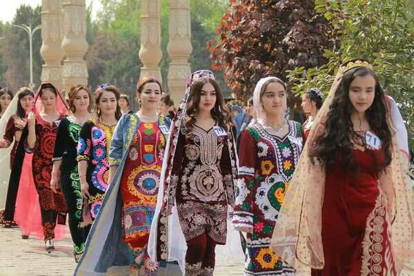 چرا حجاب و ریش در تاجیکستان ممنوع است؟