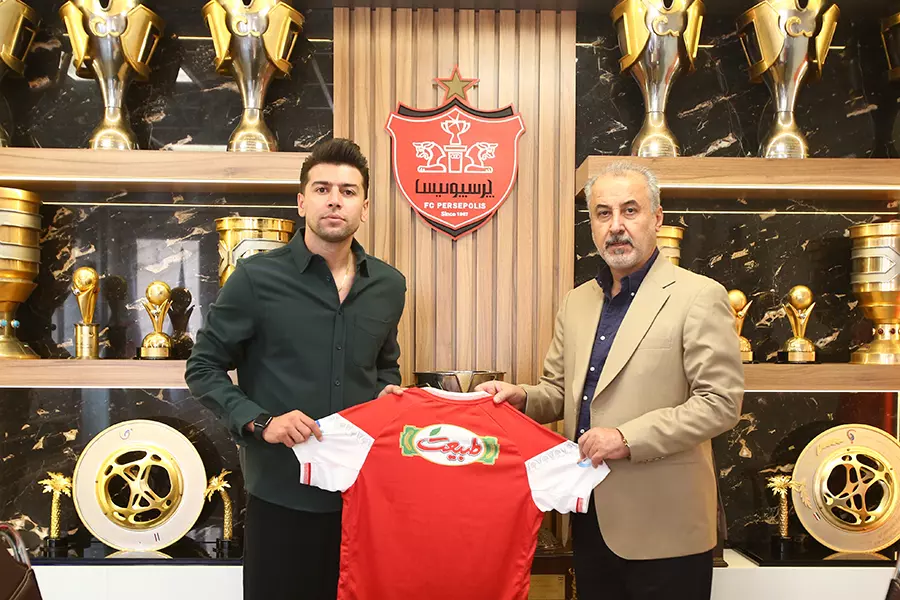 فوری| پرسپوليس از یاغی جدید فوتبال ایران رونمایی کرد +عکس فوری| پرسپوليس از یاغی جدید فوتبال ایران رونمایی کرد +عکس