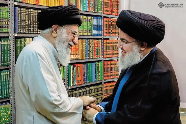 رهبر انقلاب: راه و مکتب سید مقاومت ادامه خواهد یافت/ اعلام ۵ روز عزای عمومی