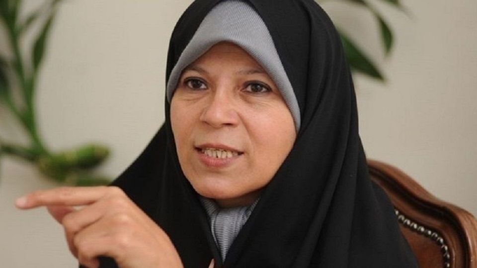 «مشاهداتم در زندان حالم را از هر مبارزه‌ای به هم می‌زند»؛ هدف فائزه هاشمی از این افشاگری چیست؟