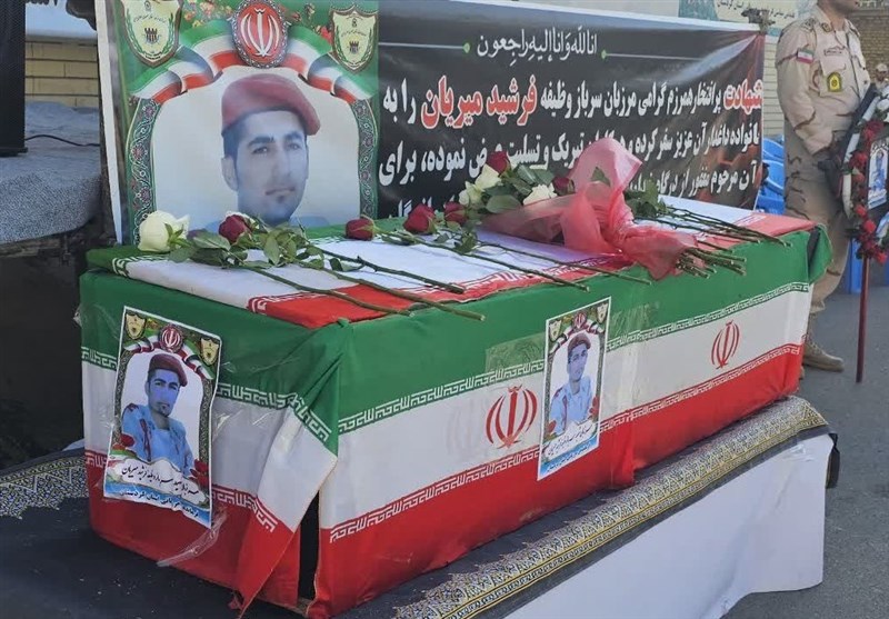 یک سرباز وظیفه در کردستان به شهادت رسید +عکس یک سرباز وظیفه در کردستان به شهادت رسید +عکس