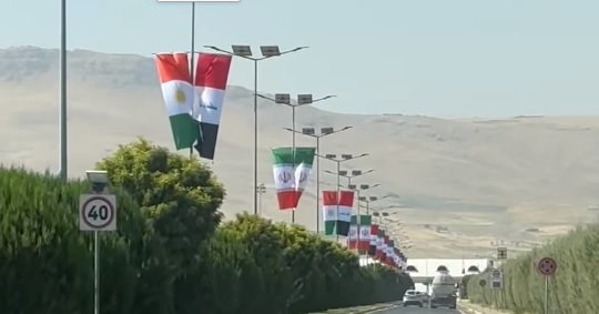 خودنمایی پرچم ایران در فرودگاه سلیمانیه عراق! +ویدئو