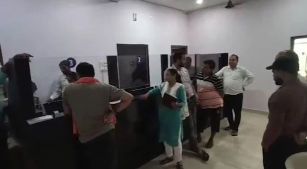 عجیب اما واقعی؛ کلاهبرداری با تاسیس بانک جعلی