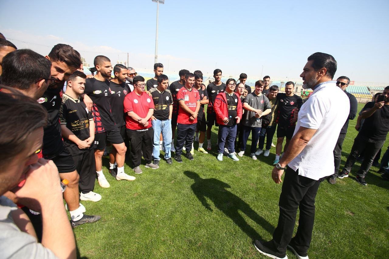 مهمانهای جذاب بازیکنان پرسپولیس چه کسانی بودند؟ مهمانهای جذاب بازیکنان پرسپولیس چه کسانی بودند؟