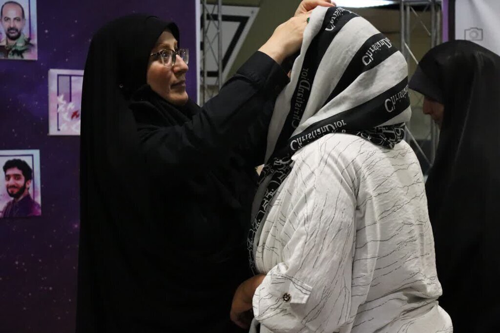 کلینیک ترک بی‌حجابی سفره برخی‌ها را خوب رونق می‌دهد!