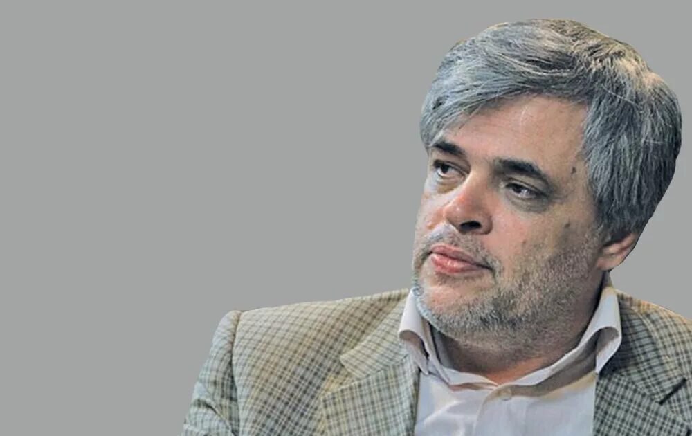 دفاع از قالیباف همراه با کنایههای صریح: سیاستمداری که در گذشته ماند! دفاع از قالیباف همراه با کنایههای صریح: سیاستمداری که در گذشته ماند!