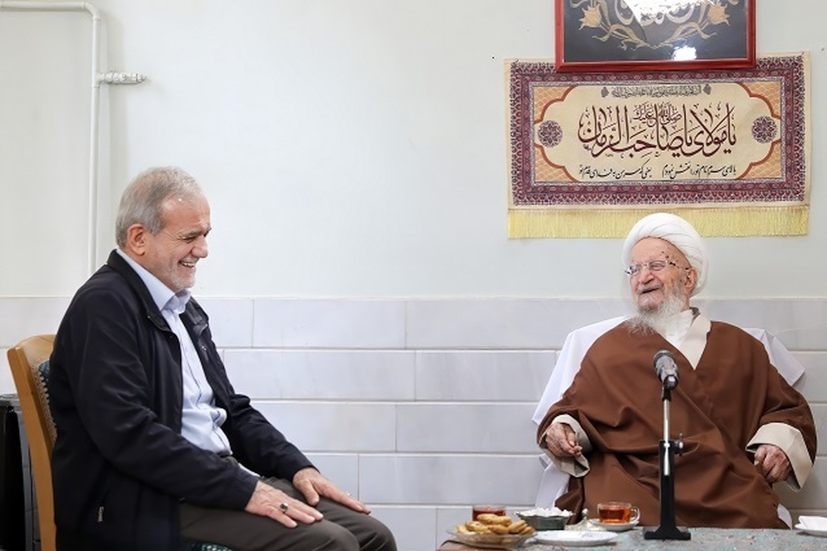 صداوسیما بازهم دست به سانسور زد؛ با سخنان مراجع تقلید هم گزینشی برخورد میکنند! صداوسیما بازهم دست به سانسور زد؛ با سخنان مراجع تقلید هم گزینشی برخورد میکنند!