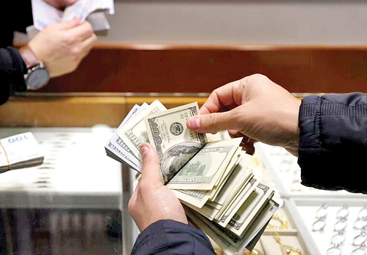 پیش‌بینی قیمت دلار فردا چهارشنبه ۳ اردیبهشت ۱۴۰۴