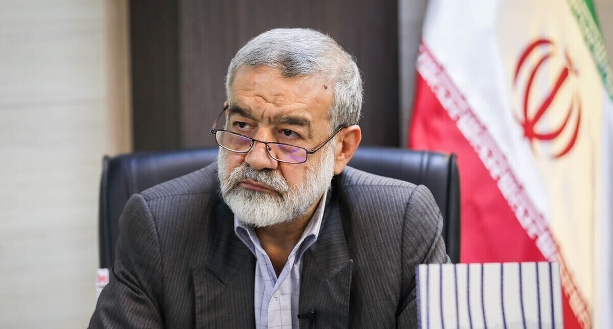 نماینده مجلس: رئیسی را به شهادت رساندند اما آقایان اعلام نمی‌کنند!