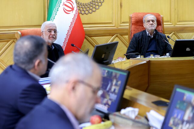 پزشکیان: از امروز باید به فکر قطع نشدن برق صنایع در تابستان سال آینده باشیم پزشکیان: از امروز باید به فکر قطع نشدن برق صنایع در تابستان سال آینده باشیم
