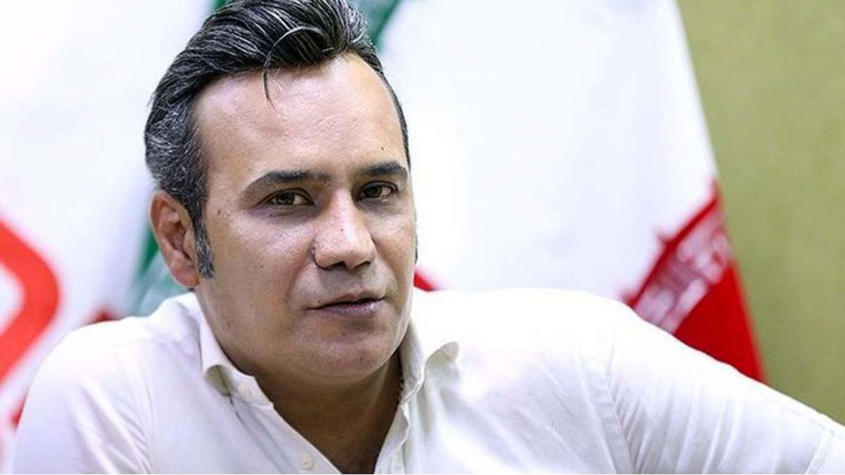 ویدئویی از دعوای خونین خواننده سرشناس ایرانی با همسرش