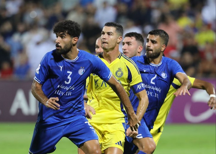 اصرار عجیب رونالدو بر نیامدن به ایران! اصرار عجیب رونالدو بر نیامدن به ایران!