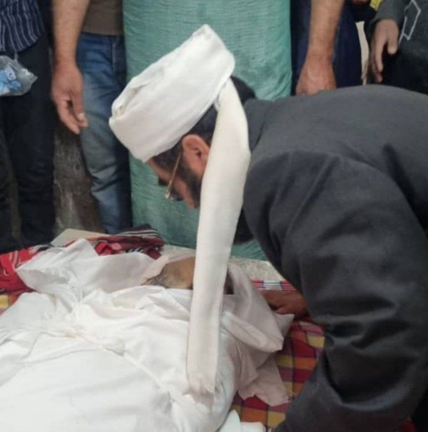 تصویر دلخراش از پیکر کفنپوش امیرمحمد خالقی، دانشجوی دانشگاه تهران تصویر دلخراش از پیکر کفنپوش امیرمحمد خالقی، دانشجوی دانشگاه تهران