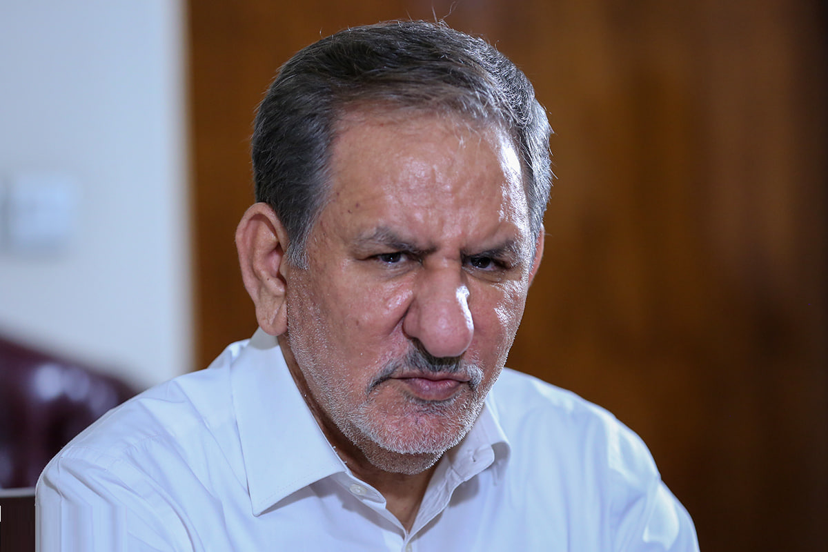 جهانگیری: برنامه «جوکر» را میبینم/ در کشور تابلوی «دروغ ممنوع» نصب کنید! جهانگیری: برنامه «جوکر» را میبینم/ در کشور تابلوی «دروغ ممنوع» نصب کنید!