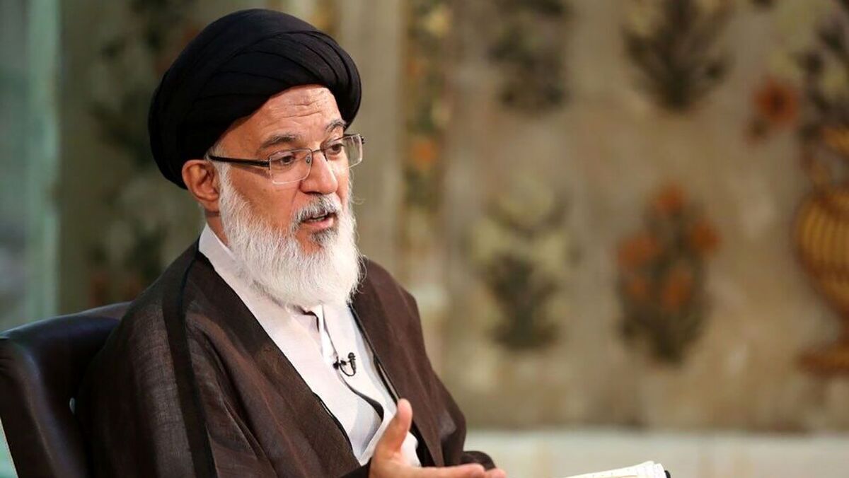 بدعت تهوعآور صداوسیما؛ تحقیر همسایگان برای پوشاندن این وضعیت فاجعهبار! +ویدیو بدعت تهوعآور صداوسیما؛ تحقیر همسایگان برای پوشاندن این وضعیت فاجعهبار! +ویدیو