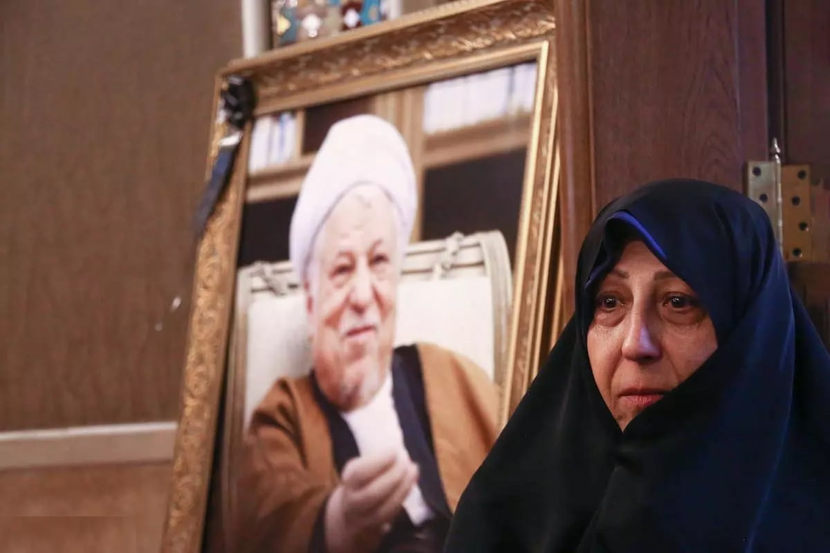 دختر آیتالله هاشمی: اطلاع دادند که پدرتان را ترور میکنند/ پدرم ظریف و روحانی را به امضای برجام وادار کرد دختر آیتالله هاشمی: اطلاع دادند که پدرتان را ترور میکنند/ پدرم ظریف و روحانی را به امضای برجام وادار کرد