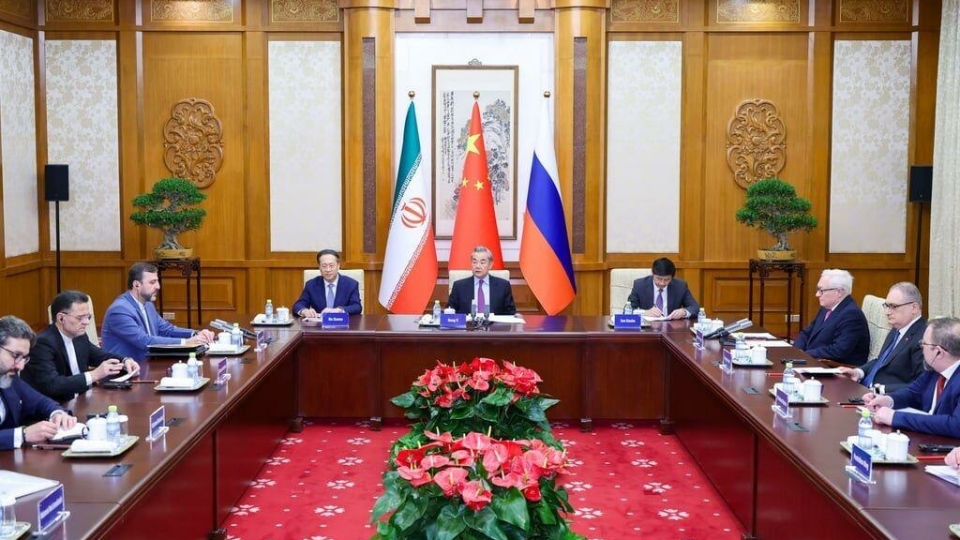 خشم واشنگتن از حمایت پکن و مسکو از تهران خشم واشنگتن از حمایت پکن و مسکو از تهران
