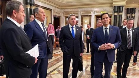 مذاکرات ۱۲ ساعته ریاض بینتیجه ماند؛ اختلاف روسیه و اوکراین مانع صدور بیانیه مشترک مذاکرات ۱۲ ساعته ریاض بینتیجه ماند؛ اختلاف روسیه و اوکراین مانع صدور بیانیه مشترک