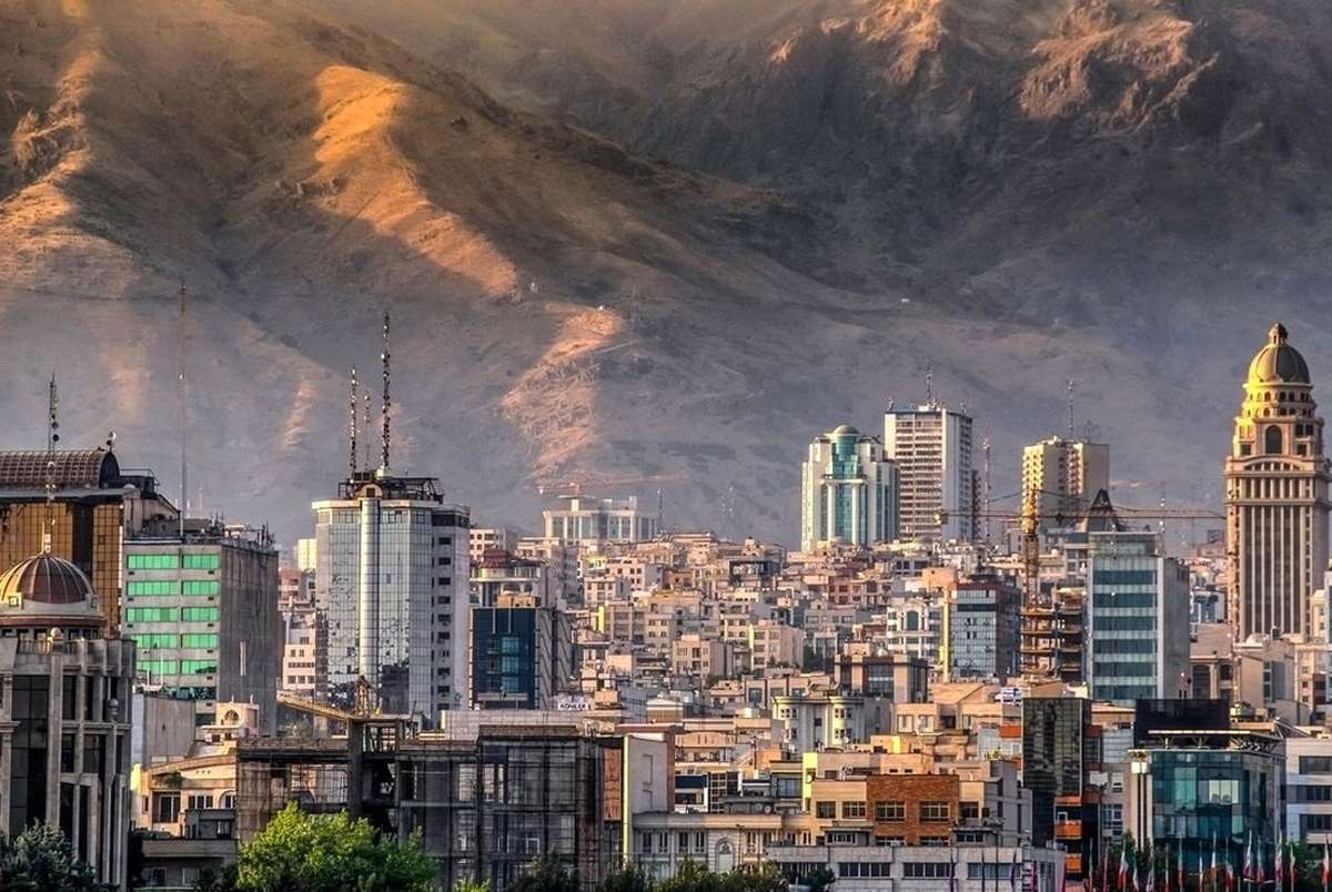 طوفان و باران در راه تهران؛ سامانه بارشی به پایتخت می‌آید
