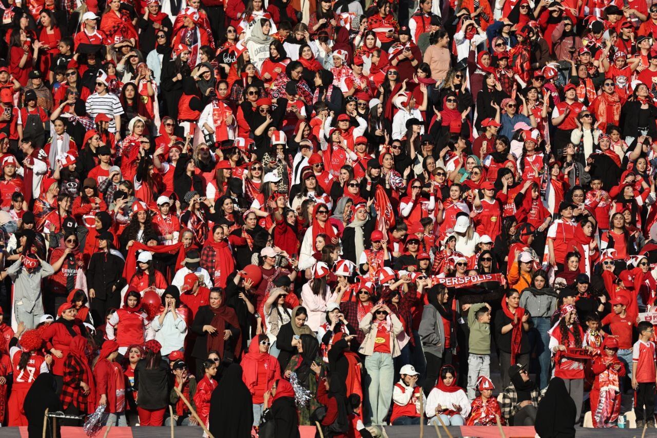 کلاف سردرگم ورود زنان به ورزشگاه امام رضا مشهد؛ این‌بار امنیت آن‌ها تضمین می‌شود؟